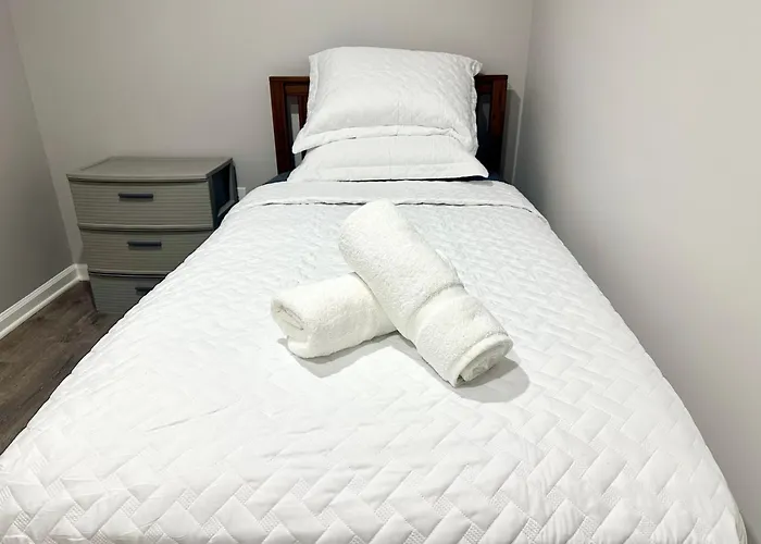 Super Amazing Place To Near Downtown! Free Parking * Chicago