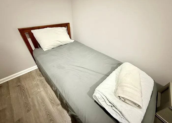 Super Amazing Place To Near Downtown! Free Parking * Chicago