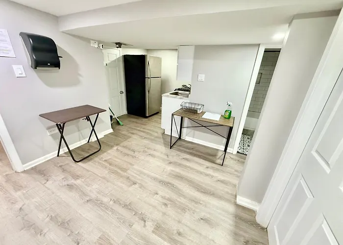 Privatunterkunft Super Amazing Place To Near Downtown! Free Parking